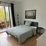 4 bedroom apartment in fancy Düsseldorf Oberkassel